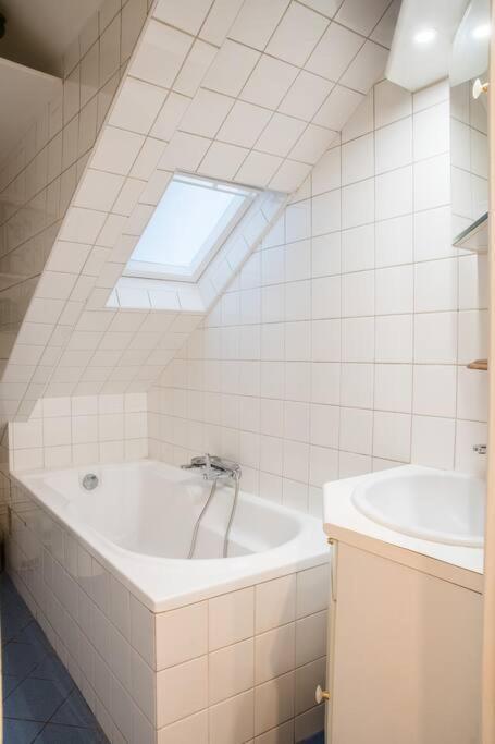 Spacious Studio In Paris Hyper Center - Smart Tv & Wifi - 4P Εξωτερικό φωτογραφία