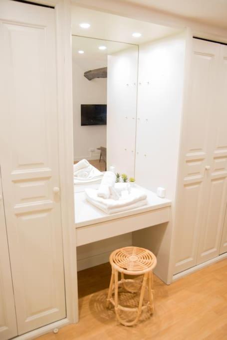 Spacious Studio In Paris Hyper Center - Smart Tv & Wifi - 4P Εξωτερικό φωτογραφία